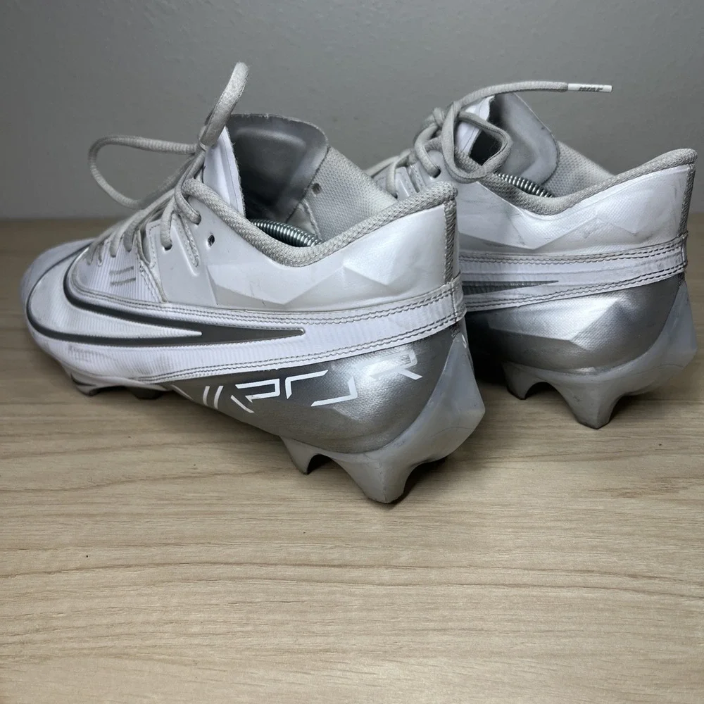 Nike Vapor Edge Elite‎ 360 2 size 11.5 Cleats White Metallic Silver. DA5457 101